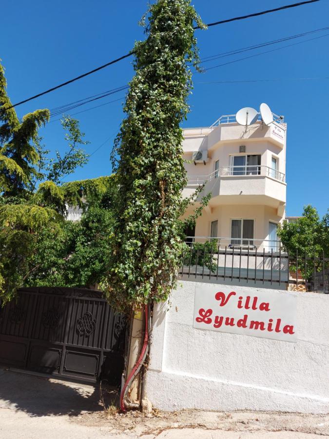Villa Lyudmila Utjeha Bagian luar foto