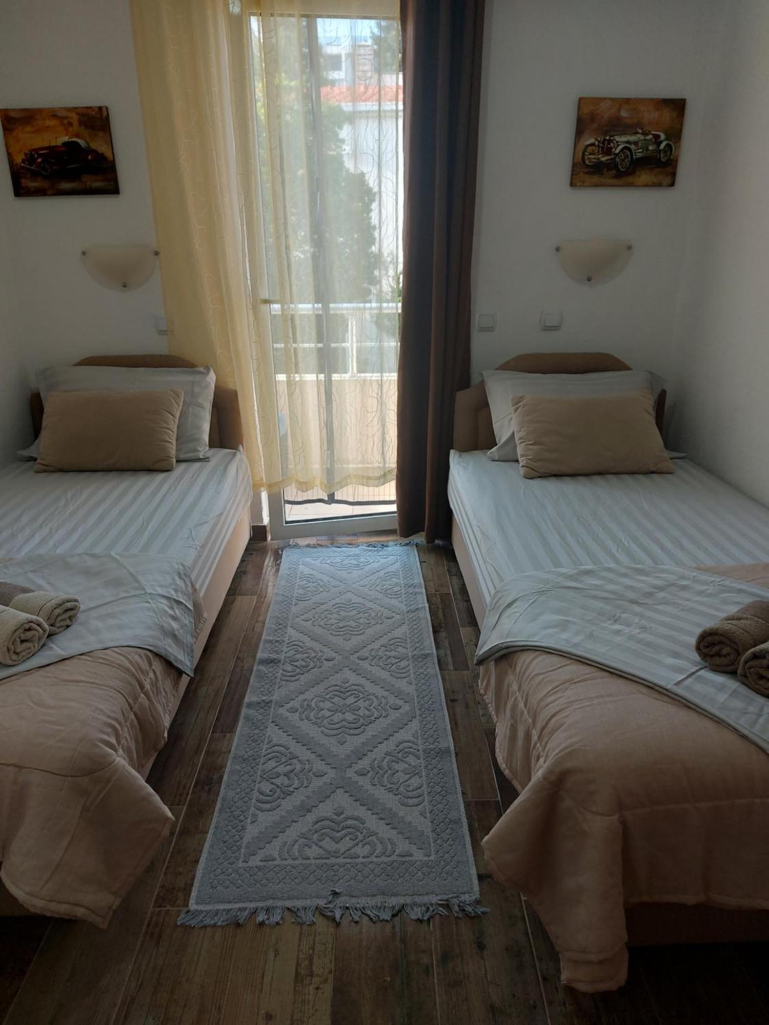 Villa Lyudmila Utjeha Bagian luar foto