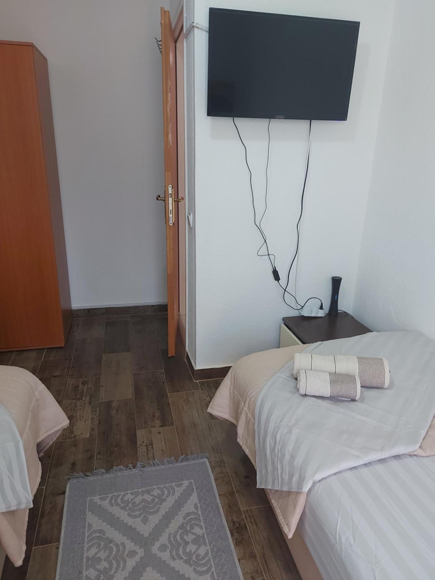 Villa Lyudmila Utjeha Bagian luar foto